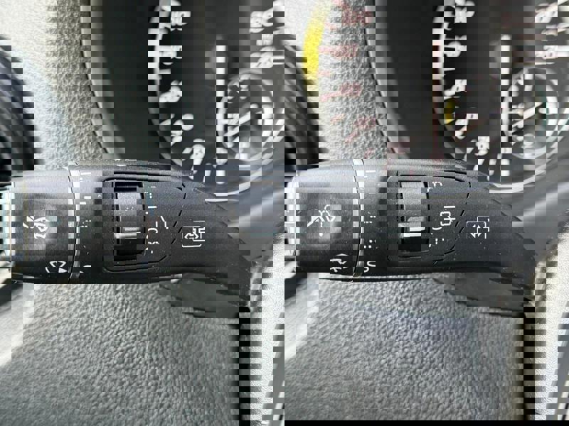 Image Mercedes-Benz VITO 114 2.2D 136 BlueTEC Tourer PRO Long 9 places GPS Attelage Bluetooth Régul Clim  Gtie 1 an 